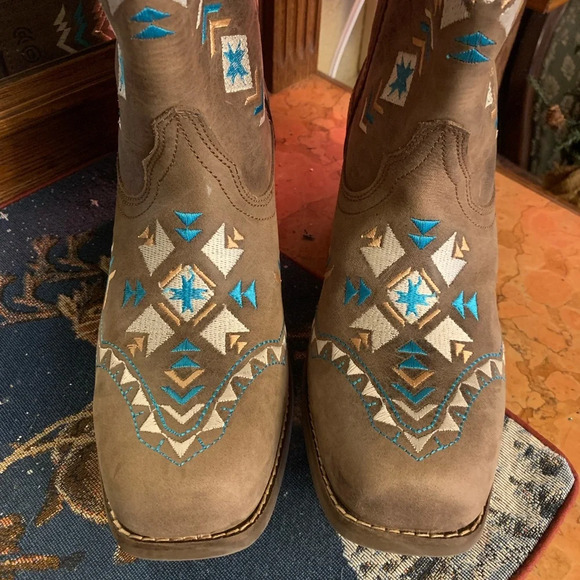 Dingo Women's Mesa Leather Regular Calf Boots NEW 8.5 - Picture 3 of 8